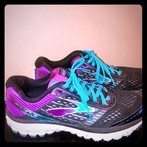Brooks Ghost 9
